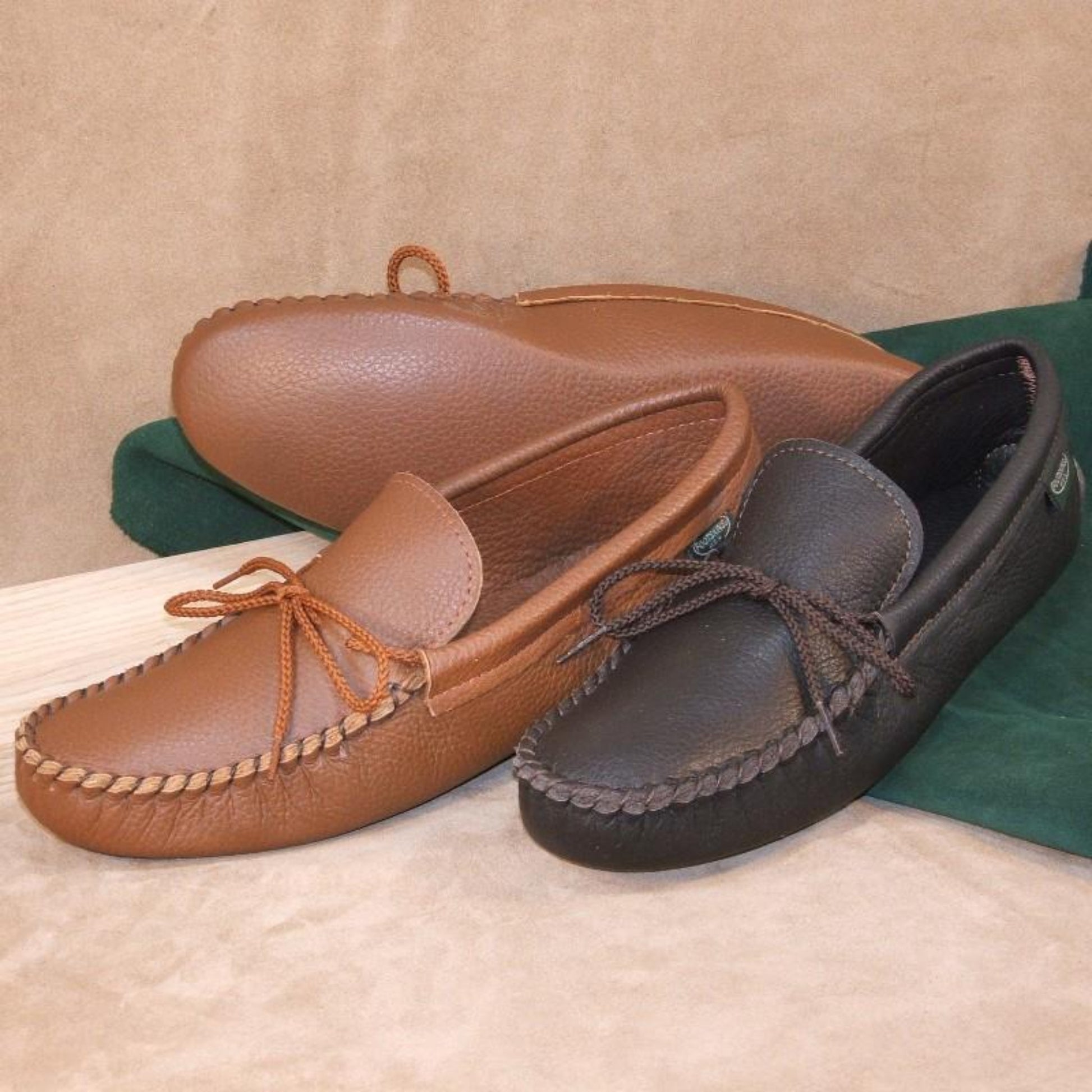 Men's Canoe Sole Cowhide Moccasins